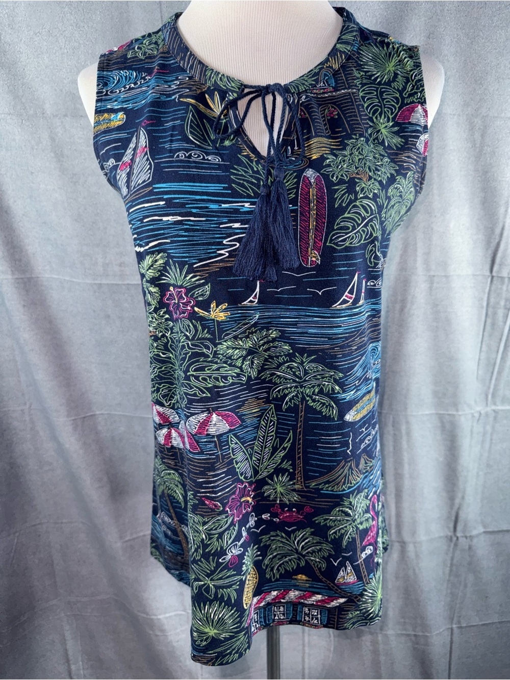 2521-d&Co Navy Tropical Tassel Tie Tank Top